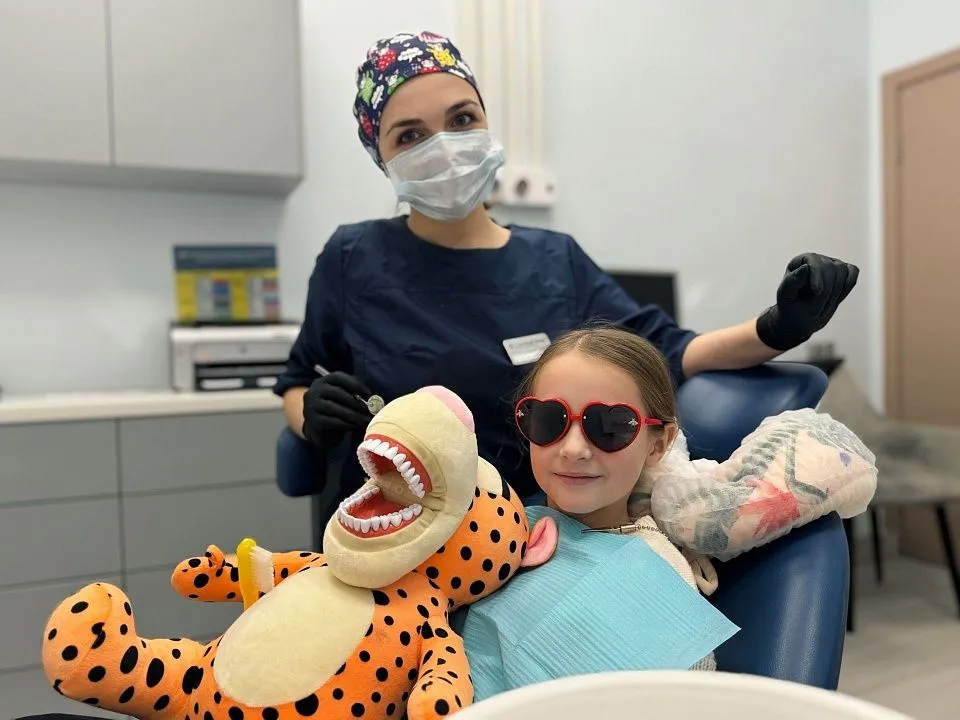 Лечение зубов детям и подросткам в Москве и Московской области