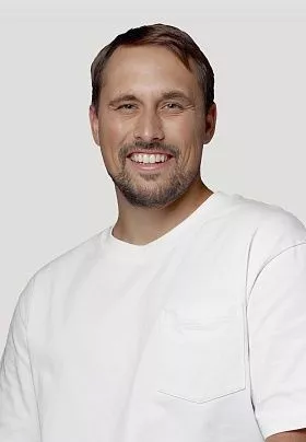 Денис Демидов