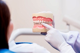 Какие зубные протезы лучше и как выбрать