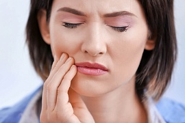 Что делать, если сильно болят зубы: убираем неприятные ощущения
