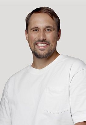 Денис Демидов